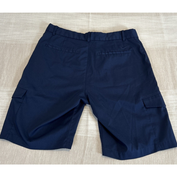 Nike Men’s Navy Blue Golf Shorts Size 32 Dri Fit Cargo Pockets Flat Front - Picture 3 of 7